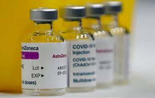 Một trường hợp tử vong, Bulgaria tạm ngừng tiêm chủng vaccine AstraZeneca - Ảnh 1.
