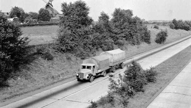 Đường cao tốc Autobahn đã thay đổi nước Đức như thế nào - Ảnh 2.