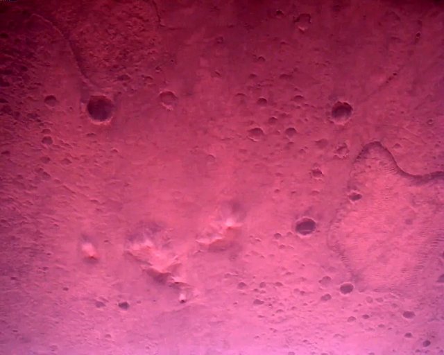 Những hình ảnh đầu tiên có độ phân giải cao được gửi về từ sao Hỏa - Ảnh 5.