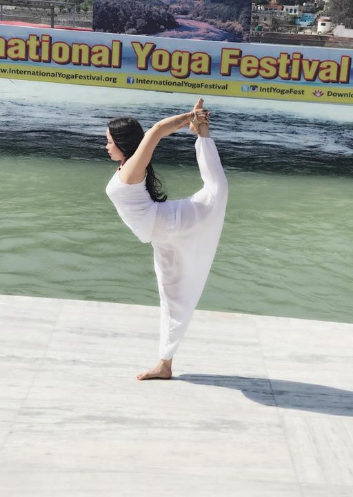 Cô gái vàng Yoga VN tiết lộ thời điểm thần thánh nên tập Yoga, 5 giải pháp để làm mới thân và tâm - Ảnh 5. Cô gái vàng Yoga VN tiết lộ thời điểm thần thánh nên tập Yoga, 5 giải pháp để làm mới thân và tâm - Ảnh 5.