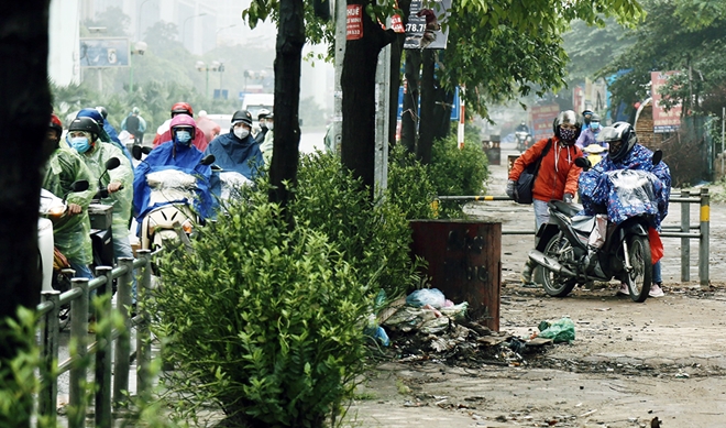 Những kiểu lách luật tại một điểm tắc đường kinh niên của Hà Nội - Ảnh 6.