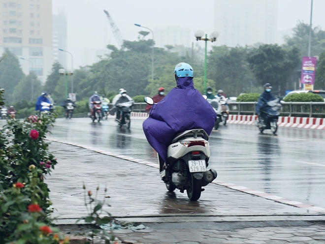 Những kiểu lách luật tại một điểm tắc đường kinh niên của Hà Nội - Ảnh 9.