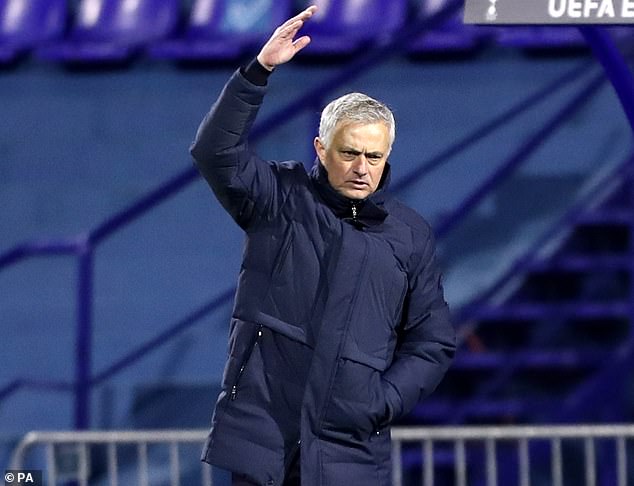 CĐV Tottenham: Quá đủ rồi! Xin hãy sa thải Mourinho - Ảnh 2.