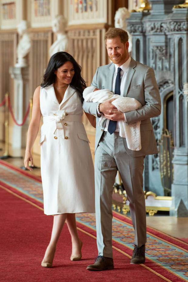 Nhìn lại loạt khoảnh khắc khó quên của Hoàng tử Harry thời còn là đứa cháu cưng của gia tộc và là niềm tự hào của Nữ hoàng Anh - Ảnh 25.