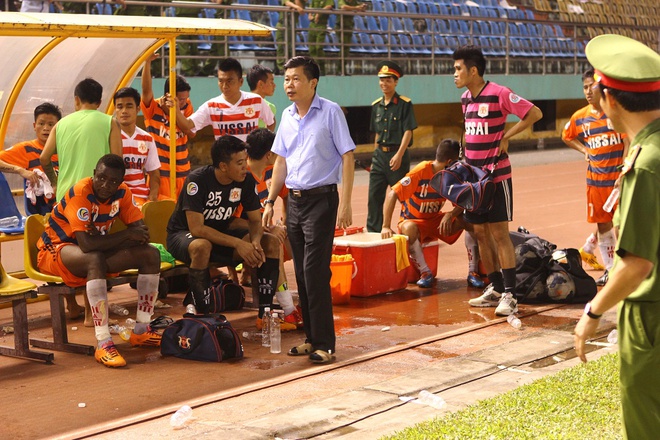 Nhìn đế chế Trung Quốc sụp đổ lại toát mồ hôi khi nhớ thời hỗn loạn của bóng đá Việt Nam - Ảnh 3. Nhìn đế chế Trung Quốc sụp đổ lại toát mồ hôi khi nhớ thời hỗn loạn của bóng đá Việt Nam - Ảnh 3.