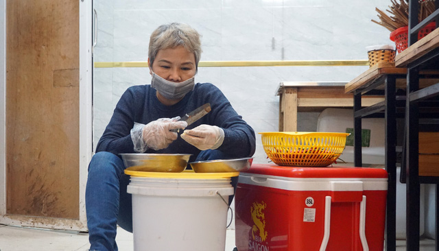 Hà Nội: Nhà hàng, quán cà phê xuyên đêm chuẩn bị cho ngày đầu hoạt động trở lại - Ảnh 10.