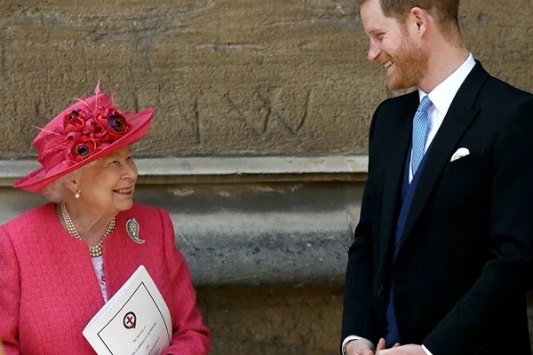Quan hệ giữa Nữ hoàng Anh và Hoàng tử Harry sau cuộc phỏng vấn chấn động - Ảnh 1.
