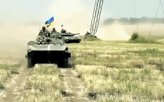 Ukraine thị uy sức mạnh quân sự, Donbass lập tức đáp trả: Chúng tôi có 650 xe tăng! Ukraine thị uy sức mạnh quân sự, Donbass lập tức đáp trả: Chúng tôi có 650 xe tăng!
