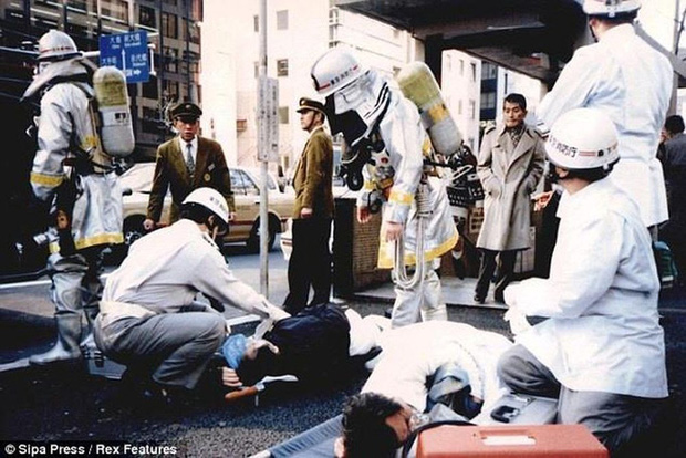 Vụ tấn công bằng khí độc sarin chấn động lịch sử nước Nhật: Ký ức đau thương kéo dài hơn 25 năm, 6000 người vẫn chịu di chứng - Ảnh 5.