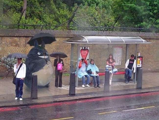 Loạt ảnh hài hước chụp trong lúc chờ xe buýt: Trùm cuối không bao giờ khiến bạn phải thất vọng - Ảnh 2.