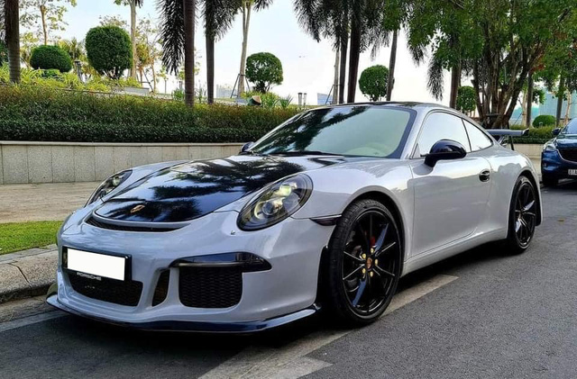 Huyền thoại Porsche 911 được rao bán 4 tỷ đồng dù chỉ chạy 5.000km mỗi năm - Ảnh 1.