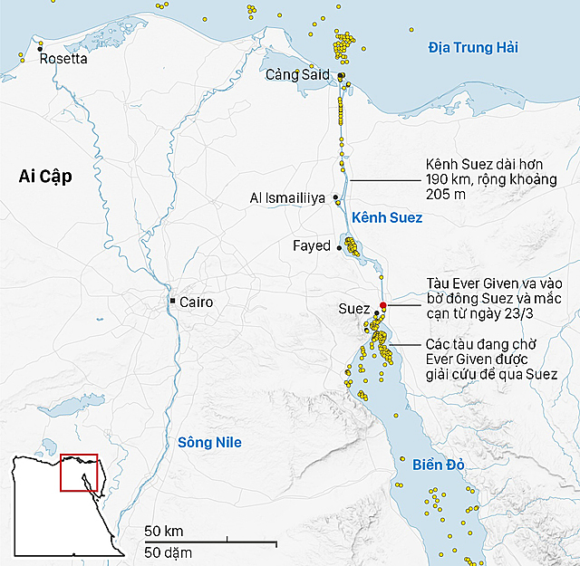 Cần bao lâu để dỡ hết container trên siêu tàu đang mắc cạn ở Suez? - Ảnh 2.