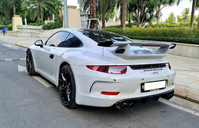 Huyền thoại Porsche 911 được rao bán 4 tỷ đồng dù chỉ chạy 5.000km mỗi năm - Ảnh 7.