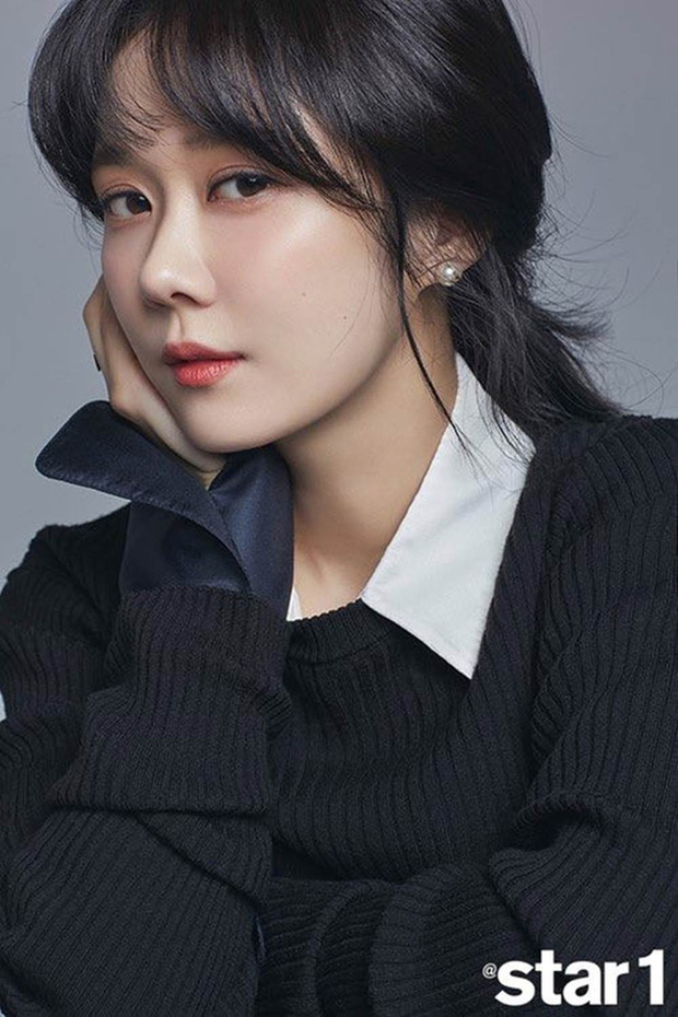 Nhan sắc ngoài đời của mỹ nhân Hàn thủ vai xấu xí: Suzy mặt mộc đẹp choáng váng, Lee Sung Kyung - Han Hyo Joo 1 trời 1 vực - Ảnh 11.