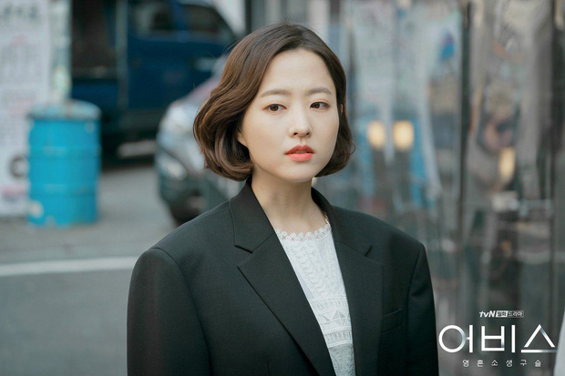 Nhan sắc ngoài đời của mỹ nhân Hàn thủ vai xấu xí: Suzy mặt mộc đẹp choáng váng, Lee Sung Kyung - Han Hyo Joo 1 trời 1 vực - Ảnh 14.