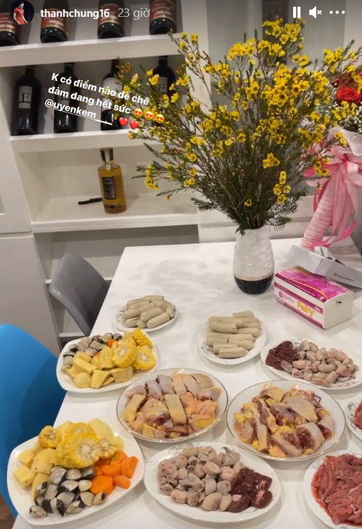 Hãy yêu một người như bạn gái Thành Chung: Nấu nướng từ A-Z lại còn lái ô tô chở gấu đi chơi - Ảnh 2.