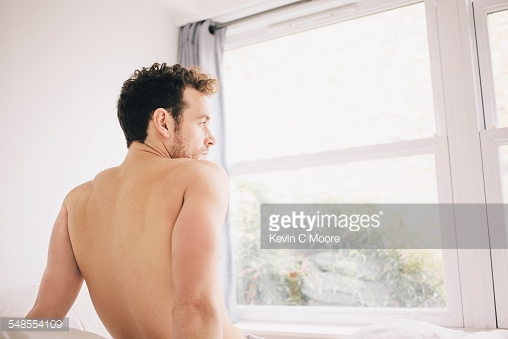 “Chào cờ” vào buổi sáng nói gì về sức khỏe nam giới? - Ảnh 1. “Chào cờ” vào buổi sáng nói gì về sức khỏe nam giới? - Ảnh 1.