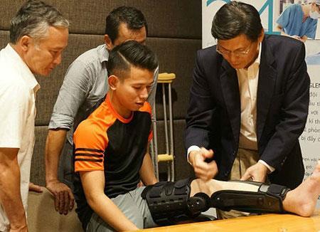 Trần Anh Khoa: Giải nghệ vì xót tiền & lời nói dối đưa sự nghiệp vào ngõ cụt - Ảnh 2. Trần Anh Khoa: Giải nghệ vì xót tiền & lời nói dối đưa sự nghiệp vào ngõ cụt - Ảnh 2.