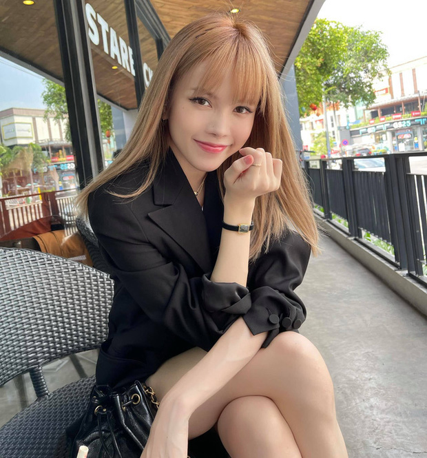 Thiều Bảo Trâm ẩn ý làm rõ nghi vấn vẫn dùng đồ cặp với Sơn Tùng, liệu nghe có hợp lý? - Ảnh 4. Thiều Bảo Trâm ẩn ý làm rõ nghi vấn vẫn dùng đồ cặp với Sơn Tùng, liệu nghe có hợp lý? - Ảnh 4.