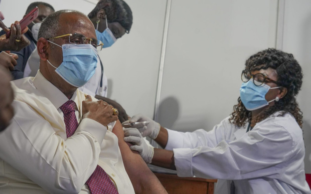 Tăng tốc chương tr&igrave;nh COVAX, thế giới quyết t&acirc;m đẩy l&ugrave;i đại dịch Covid-19 - Ảnh 1.