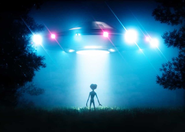 Những vụ nhìn thấy UFO nổi tiếng nhất trên thế giới - Ảnh 16.