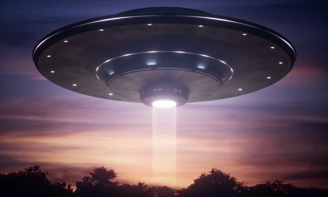 Những vụ nhìn thấy UFO nổi tiếng nhất trên thế giới - Ảnh 4.