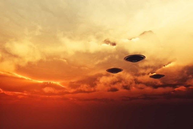 Những vụ nhìn thấy UFO nổi tiếng nhất trên thế giới - Ảnh 9.