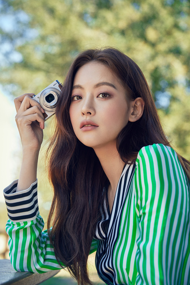 6 gương mặt đẹp nhất o: Irene gây tranh cãi sau phốt thái độ, vị trí của Jennie so với Yoona - Suzy gây bất ngờ - Ảnh 14.