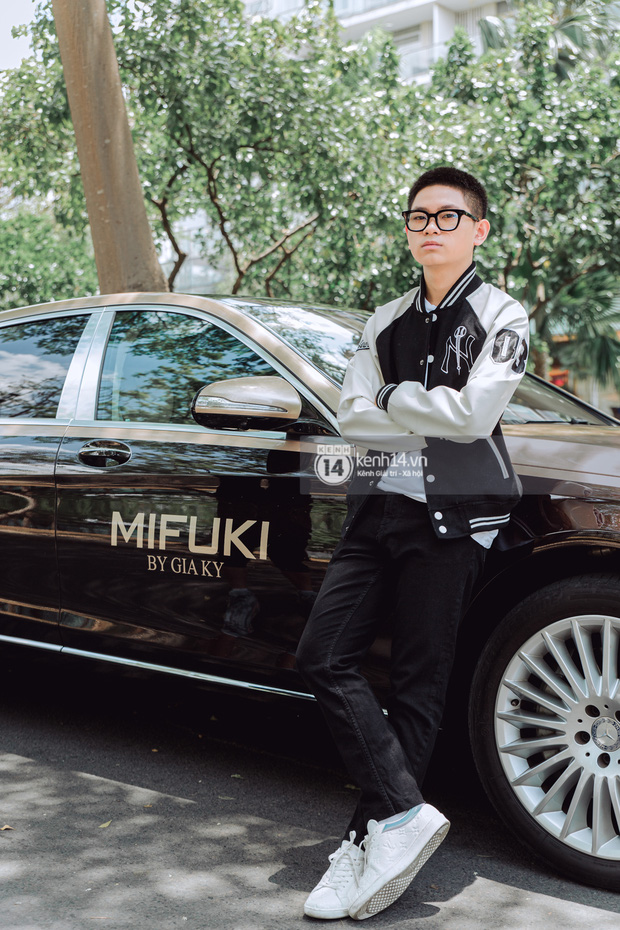 Rich kid lớp 11 ngồi Maybach kể về cái khó của người giàu: Họ mua cái gì cũng phải xem giá - Ảnh 9.