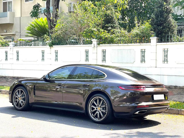 Trải nghiệm Porsche Panamera 10.000km, đại gia Việt rao bán với giá rẻ hơn 1 tỷ đồng - Ảnh 4.