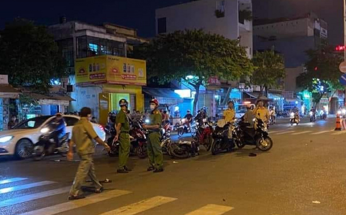 Người đàn ông tử vong bất thường sau khi bị cướp giật điện thoại ở Sài Gòn