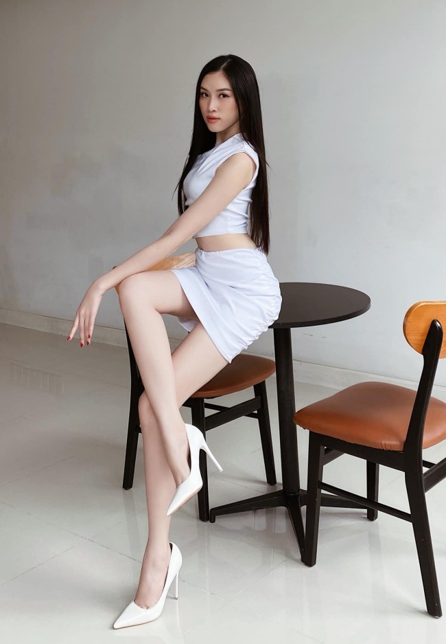 Cận cảnh đôi chân cực phẩm dài 1,1m của nữ MC Đặng Dương Thanh Thanh Huyền - Ảnh 10.