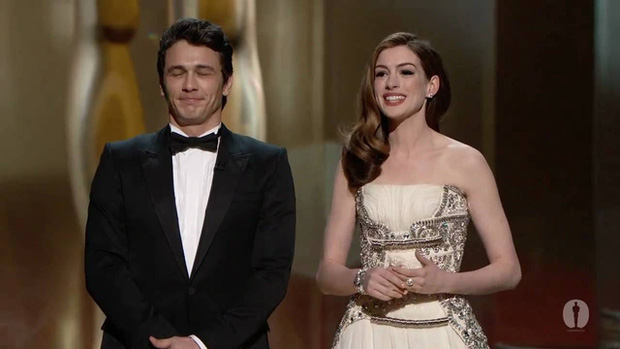 Lí do Oscars 2011 là đêm tồi tệ nhất lịch sử: Anne Hathaway không gánh nổi đồng đội vô duyên, tưởng ai hóa ra tài tử Người Nhện - Ảnh 1.