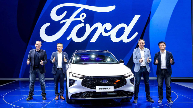 Ford ra mắt xe kế nhiệm Mondeo nhưng đến chuyên gia cũng không biết gọi nó là xe gì - Ảnh 2.