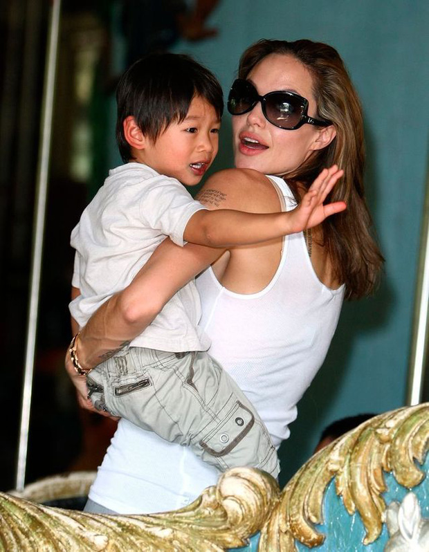 Ai ngờ cậu bé người Việt Pax Thiên Angelina Jolie nhận nuôi giờ đã thành chàng trai 17 tuổi cao bằng mẹ luôn rồi - Ảnh 8.