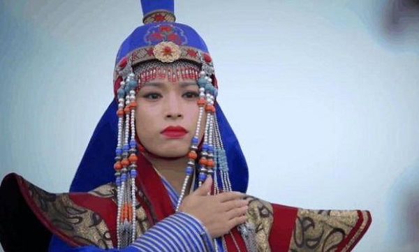 Nữ Thành Cát Tư Hãn 32 tuổi cưới bé trai 7 tuổi, hạ sinh 8 người con và giúp chồng thống nhất Mông Cổ - Ảnh 1.