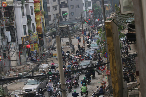 Hà Nội: Nhếch nhác trên tuyến phố 400m thi công 2 năm chưa xong - Ảnh 3.