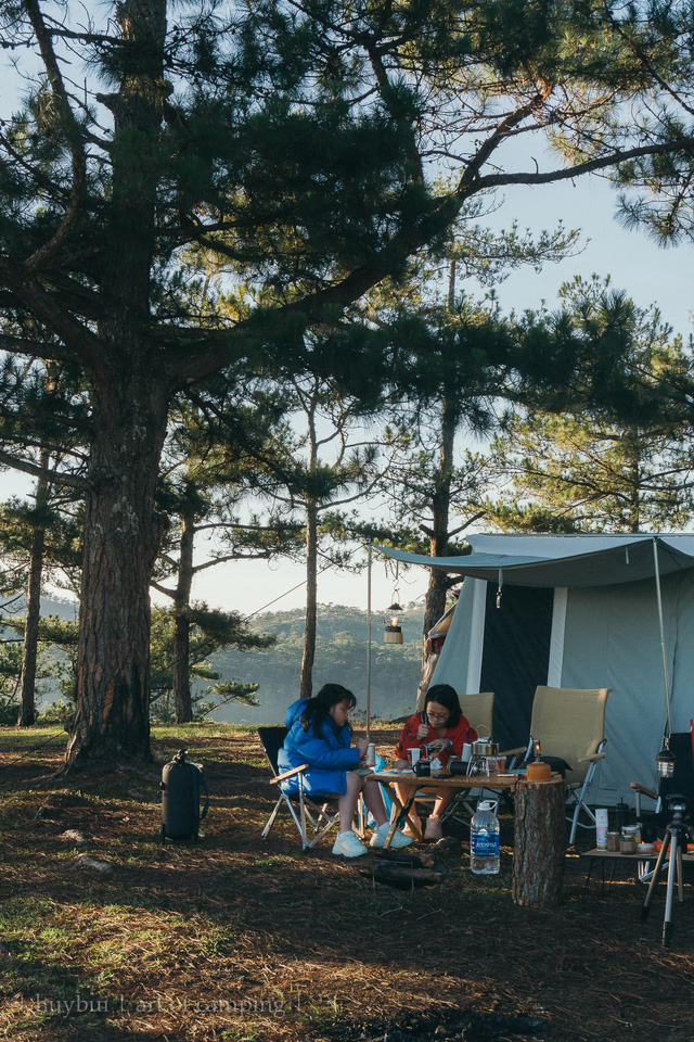 Các gia đình Hà Nội, Sài Gòn muốn đi camping trong phạm vi 300km thì đừng bỏ lỡ loạt địa điểm từ núi tới biển quá đẹp này, sẵn sàng cho kỳ nghỉ 30/4, 1/5 thật chill thôi nào! - Ảnh 32.