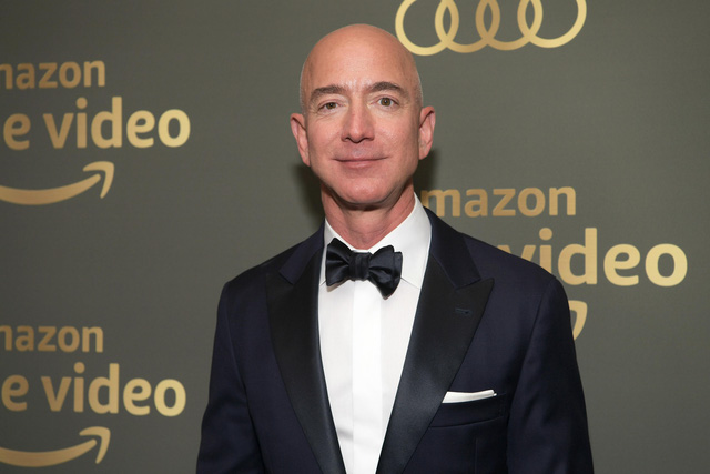 9 sự thật kinh ngạc về sự giàu có của Jeff Bezos, người đàn ông giàu nhất thế giới: Người ta kiếm triệu đô mất cả đời hoặc vài đời, còn Jeff chỉ mất chưa đầy 15 phút - Ảnh 4.