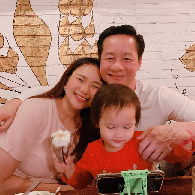 Cuộc sống được chồng đại gia cung phụng như bà hoàng của Phan Như Thảo - Ảnh 3.