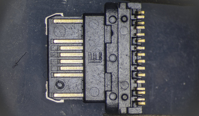 So sánh đầu nối USB-C loại 1 nghìn đồng và 5 nghìn đồng dưới kính hiển vi: đắt hơn gấp 5 nhưng chất lượng có hơn tương xứng? - Ảnh 11.