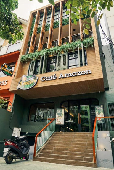 Chuỗi Café Amazon lớn nhất Thái Lan đổ bộ Việt Nam với 5 cửa hàng: Menu dành riêng cho khách Việt có cà phê đen, bạc xỉu đá, trà đào, trà vải... - Ảnh 1.