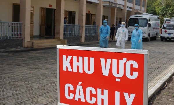 Dịch COVID-19 tăng mạnh tại Campuchia: Chuyên gia cảnh báo nguy cơ có thể bùng phát đợt dịch mới tại Việt Nam - Ảnh 1. Dịch COVID-19 tăng mạnh tại Campuchia: Chuyên gia cảnh báo nguy cơ có thể bùng phát đợt dịch mới tại Việt Nam - Ảnh 1.