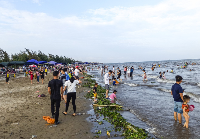 Việt Nam thêm 14 ca COVID-19, có 3 ca cộng đồng ở Hà Nam; BS Trương Hữu Khanh: Không dám tưởng tượng nếu có ca mắc COVID-19 trong biển người ở Vũng Tàu - Ảnh 2.