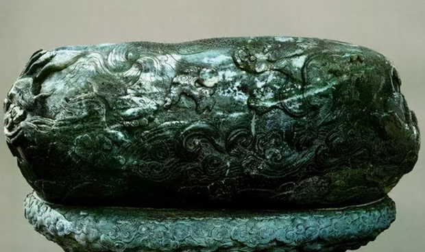 Bảo vật đen đủi nhất: Tạo tác từ 3,5 tấn ngọc quý hiếm rồi làm hũ muối dưa suốt 300 năm - Ảnh 2.