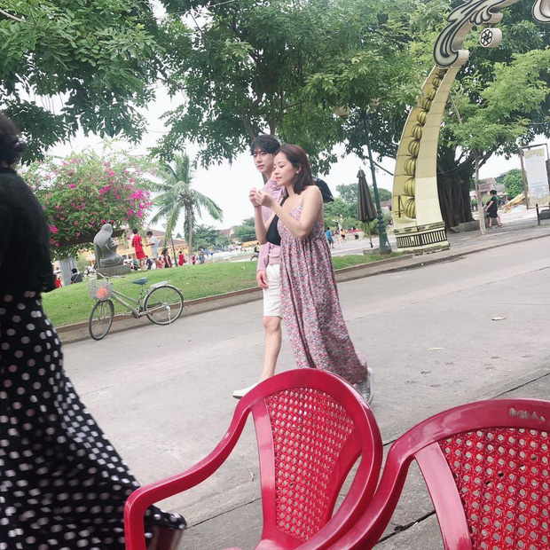 Chi Pu và những mối tình dậy sóng Vbiz: Từ mỹ nam showbiz, trai Tây đến thiếu gia giàu nức tiếng, người đặc biệt nhất lại vướng drama - Ảnh 20.