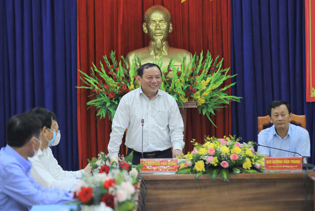 Bộ trưởng Nguyễn Văn Hùng: “Kon Tum có quang cảnh đẹp, sao không mạnh dạn đặt ước mơ trở thành trung tâm hội nghị của khu vực miền Trung-Tây Nguyên? - Ảnh 1.