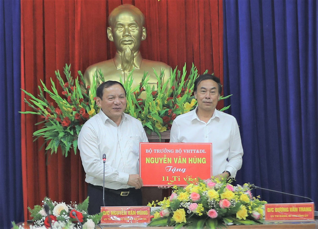 Bộ trưởng Nguyễn Văn Hùng: “Kon Tum có quang cảnh đẹp, sao không mạnh dạn đặt ước mơ trở thành trung tâm hội nghị của khu vực miền Trung-Tây Nguyên? - Ảnh 8.