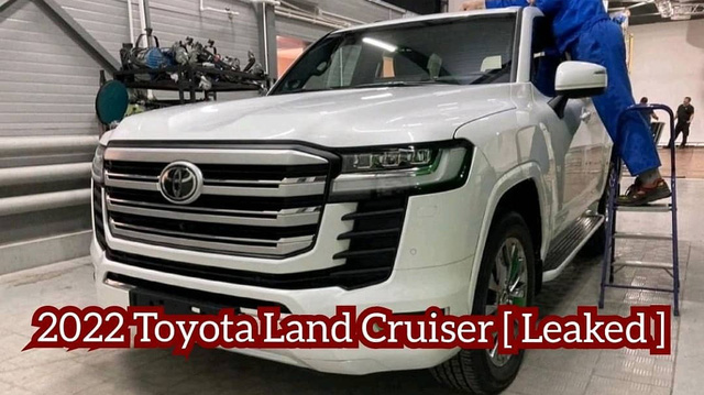 Đại lý Toyota nhận đặt cọc Land Cruiser 2021 tại VN: Xe về cuối năm, khách mua bản cũ phải chi thêm 200 triệu đồng - Ảnh 1.