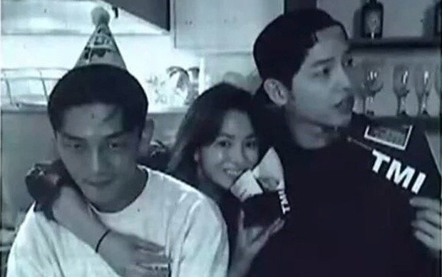 Ly hôn Song Joong Ki 2 năm, Song Hye Kyo bất ngờ được nhân vật đặc biệt công khai tỏ tình, còn là người mai mối với chồng cũ? - Ảnh 6. Ly hôn Song Joong Ki 2 năm, Song Hye Kyo bất ngờ được nhân vật đặc biệt công khai tỏ tình, còn là người mai mối với chồng cũ? - Ảnh 6.